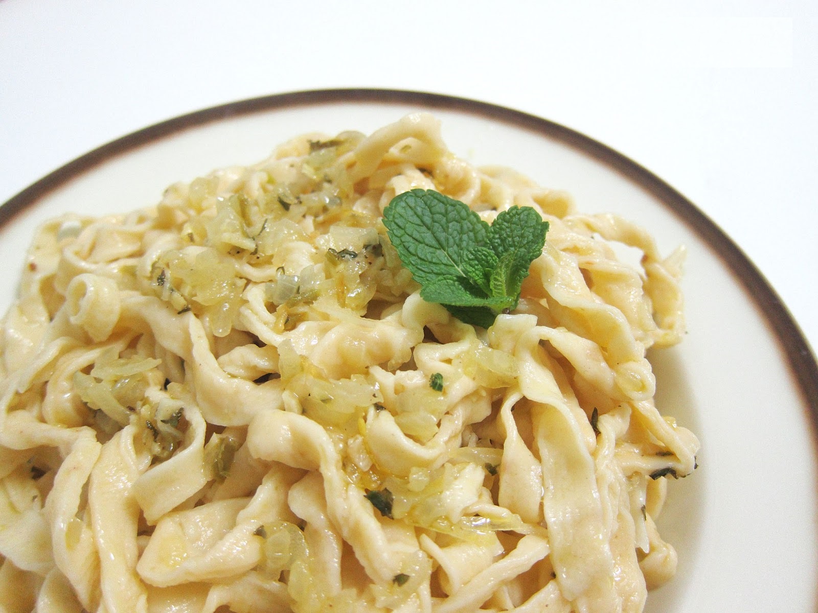 pasta casera picante con salsa limon y menta 015